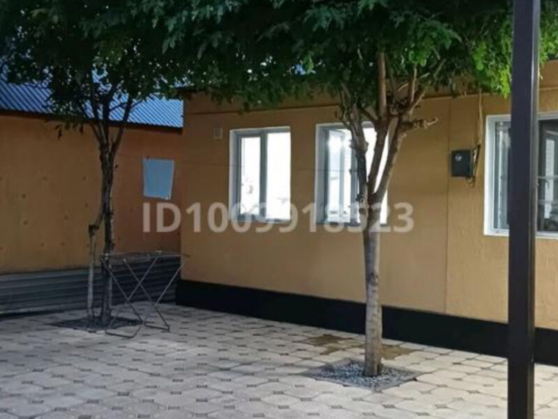 Продам кирпичный дом (6 соток) 120 м² с готовым бассейном и садом